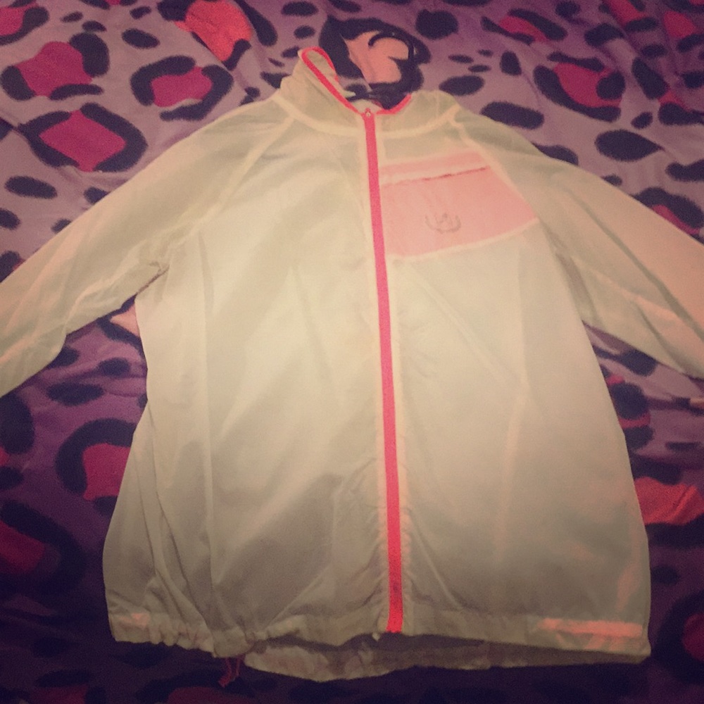 Wind breaker